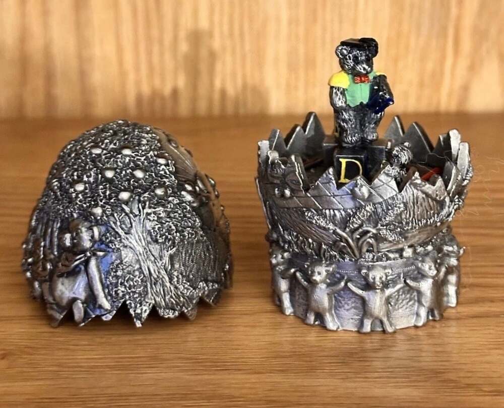 Tudor Mint Pewter Egg SCHOOL LESSON #1505